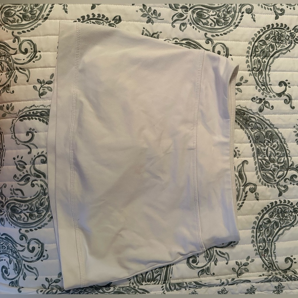 DSG SKORT a kid size but can fit an adult